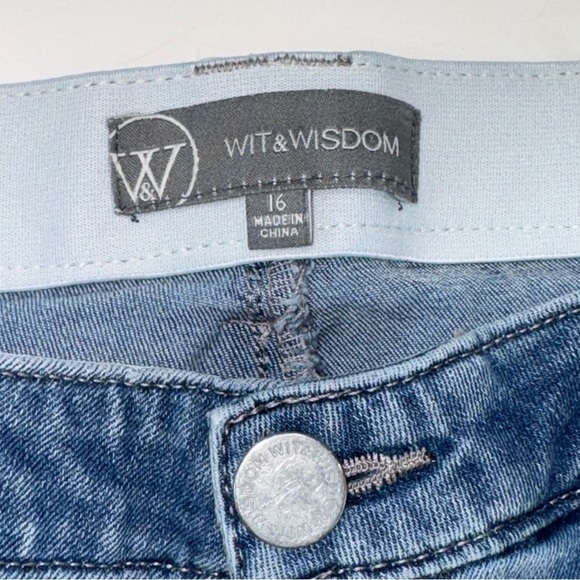 Wit & Wisdom Ab’Solution Denim Shorts Long Size 16 - Picture 6 of 13